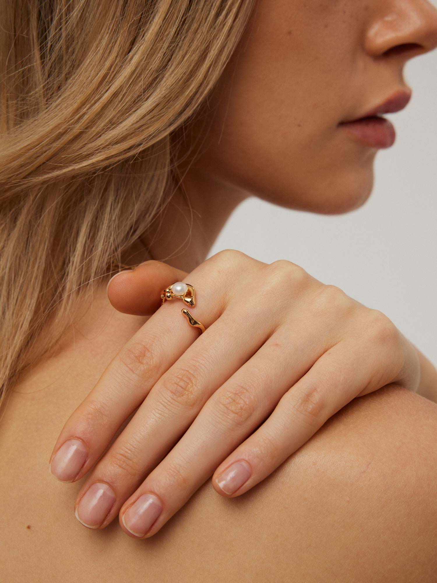 Olivia Pearl Stream Ring